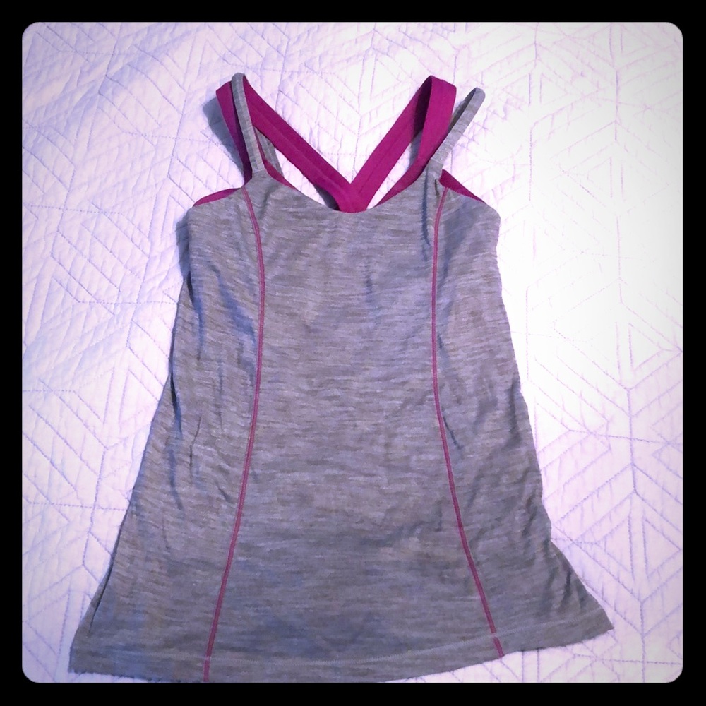 Lululemon workout top